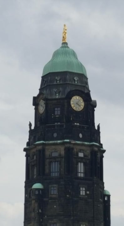 Ausblick Star G Hotel Premium Dresden im Haus Altmarkt
