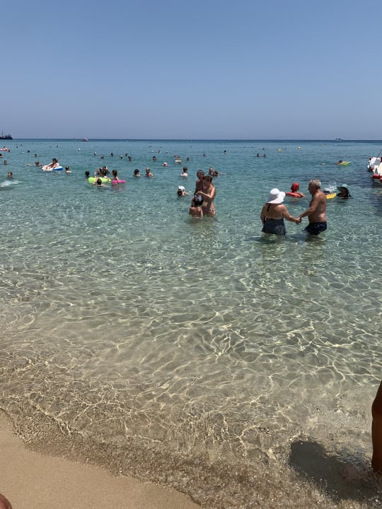 Strand Vangelis Hotel & Suites