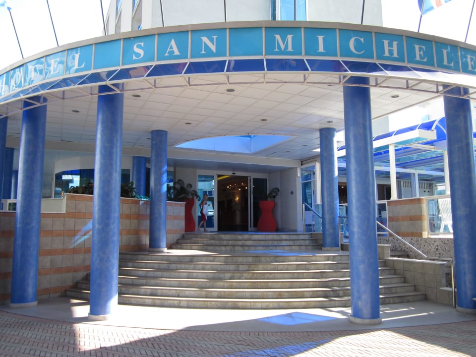 Hoteleingang Hotel San Michele