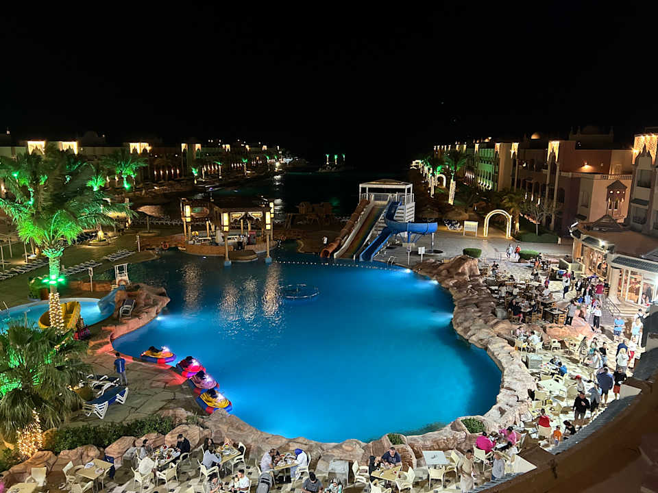 Pool Sunny Days El Palacio Resort & Spa