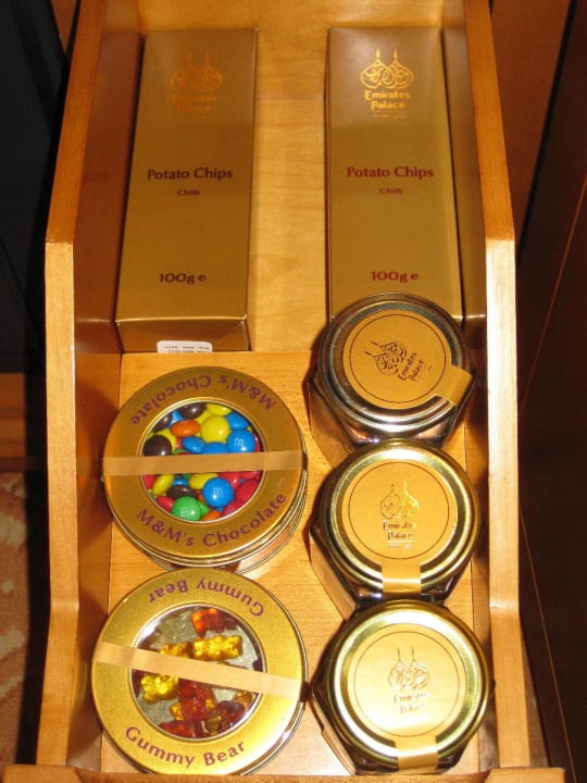 Minibar Emirates Palace Mandarin Oriental