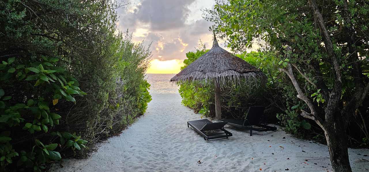 Strand NH Collection Maldives Havodda Resort