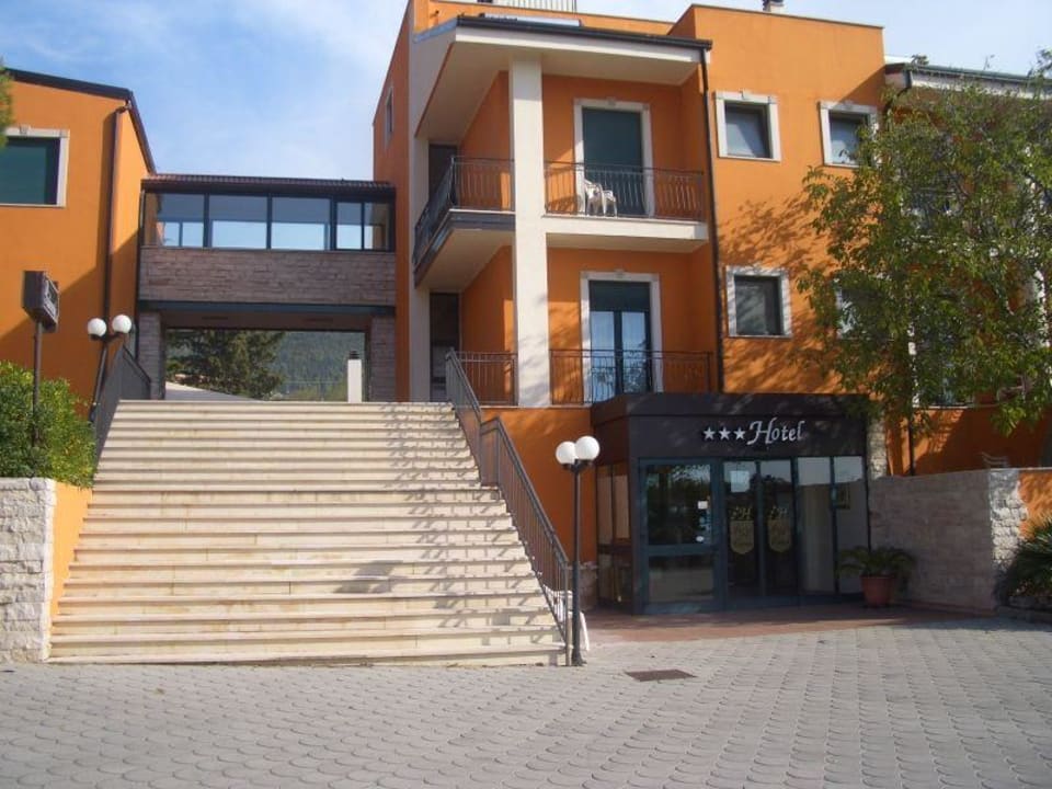 Foto esterno Hotel Pozzo Cavo