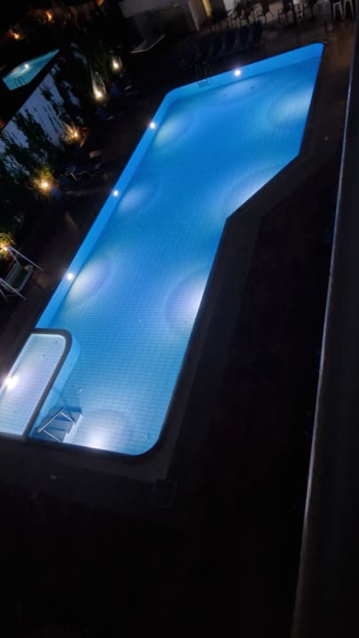 Pool Porto Plazza Hotel