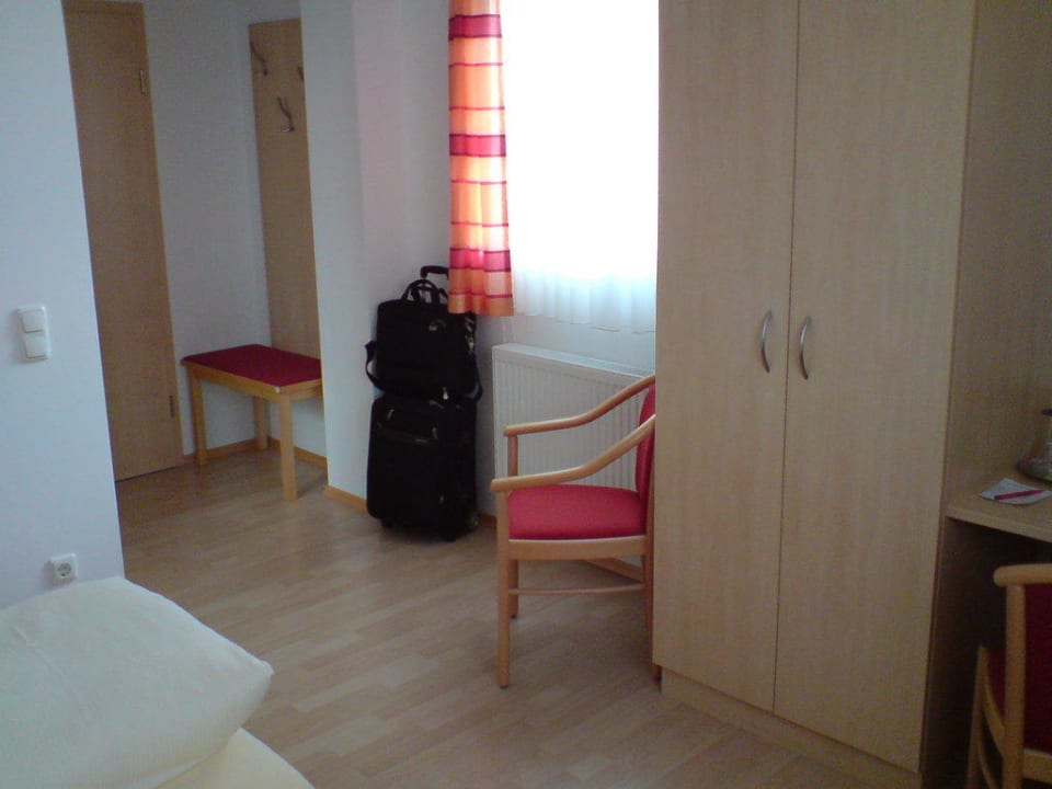 Doppelzimmer im Nebengebäude Hotel Abenstal