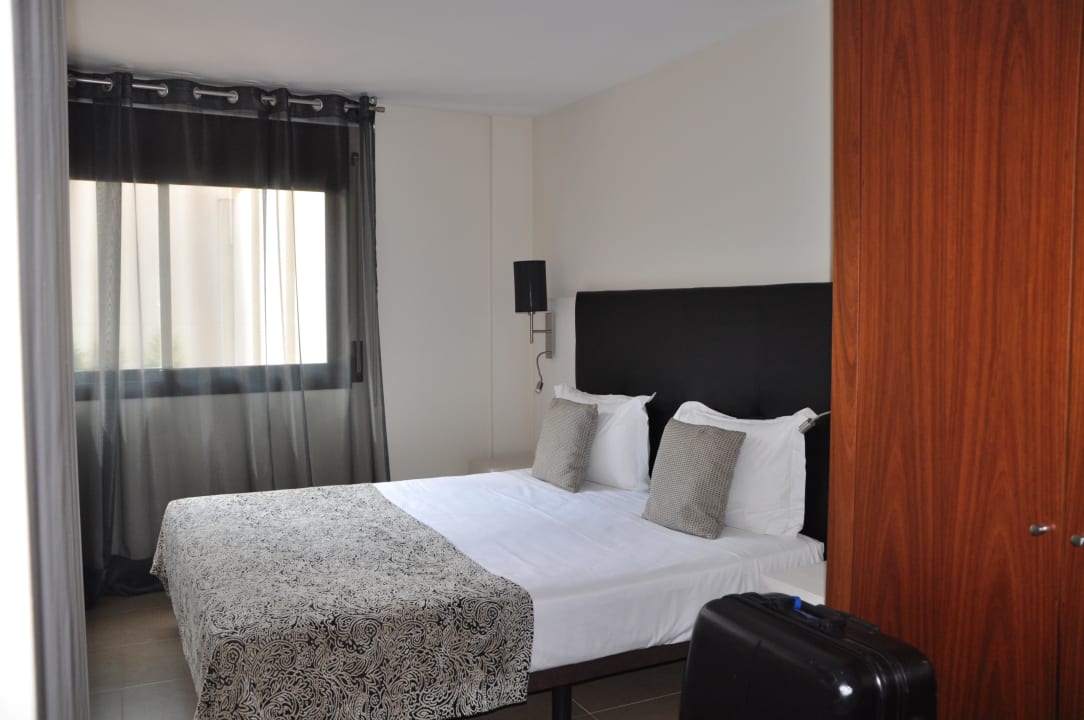 Doppelzimmer im oberen Stock des Apartments Up Suites Bcn