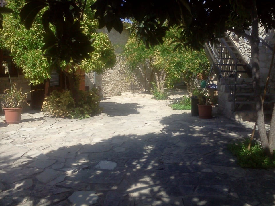 Blick in den Innenhof (Anna-Haus) Hotel Traditional Village Houses