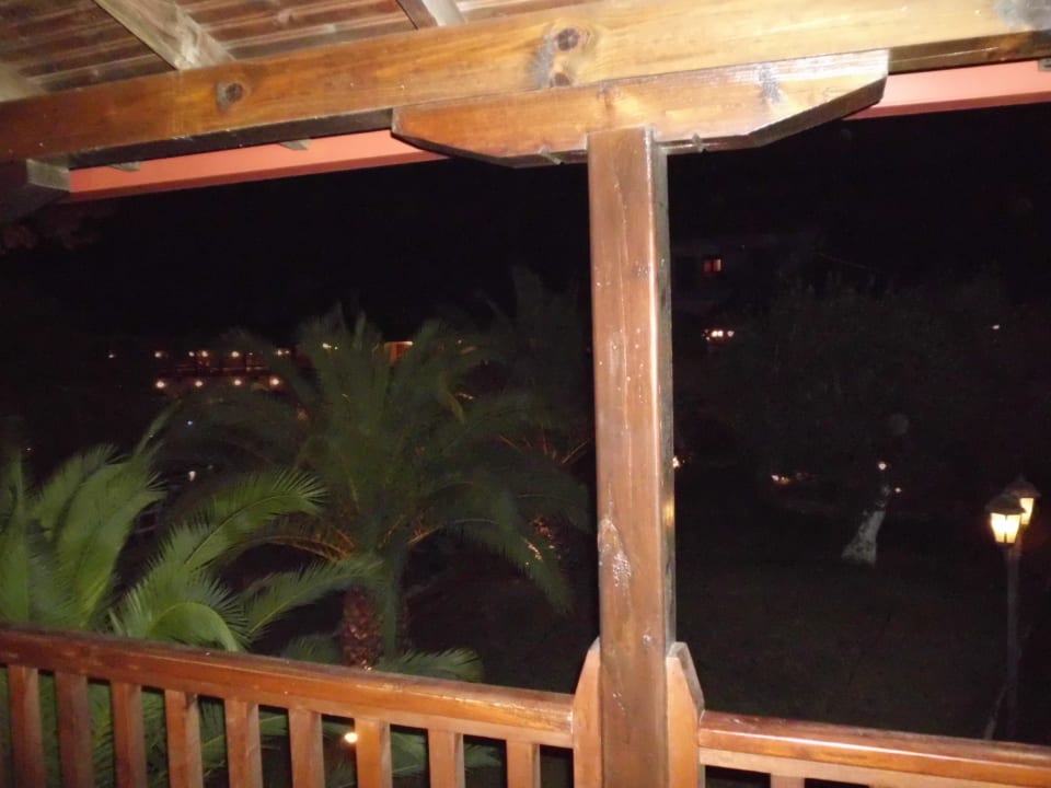 Nachts Blue Dolphin Resort Hotel