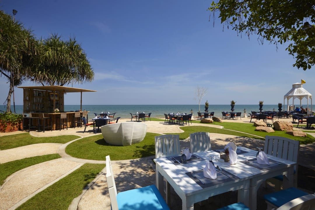 Strand Wora Bura Hua Hin Resort & Spa