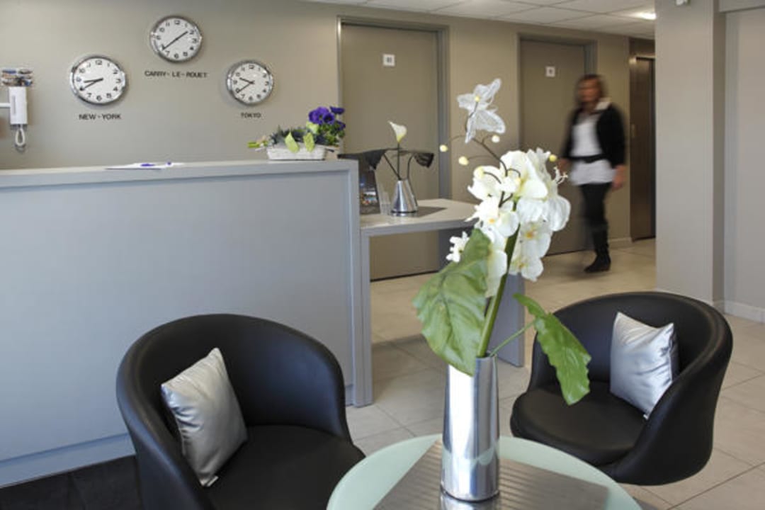 Réception Résidence Adonis Carry le Rouet Adriana