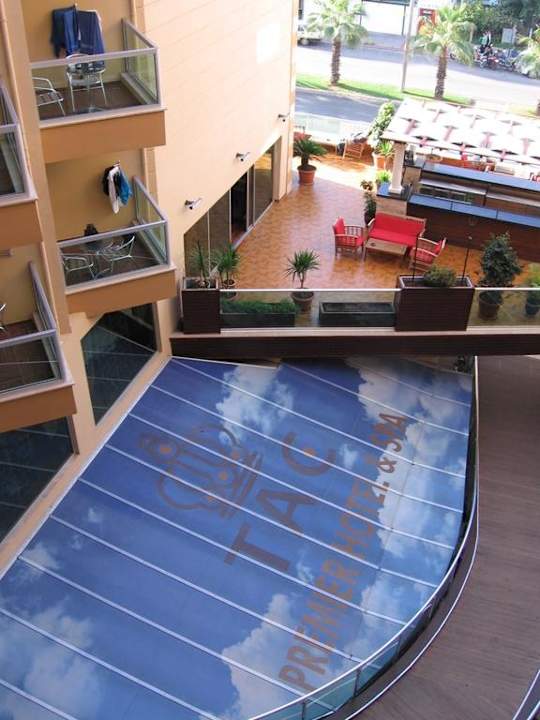 Eingang Tac Premier Hotel & Spa