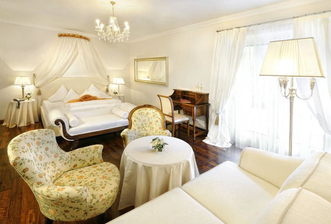 Doppelzimmer "August Rodin & Camille Claudel"  Schloss Hotel Korb