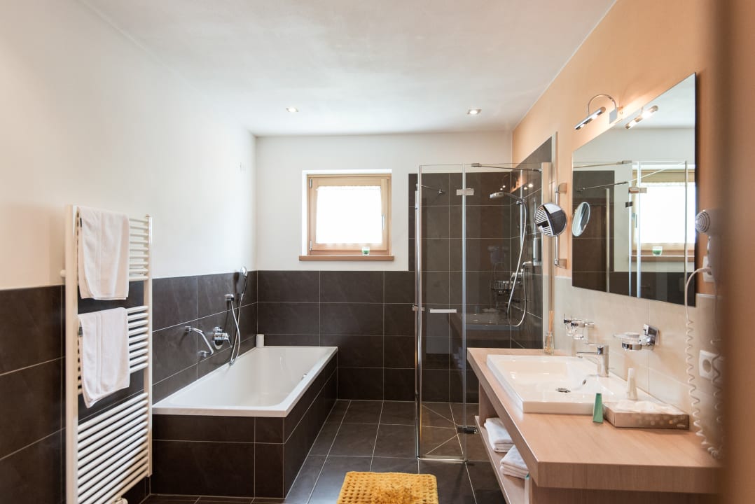 Zimmer Alpine Hotel Ciasa Lara