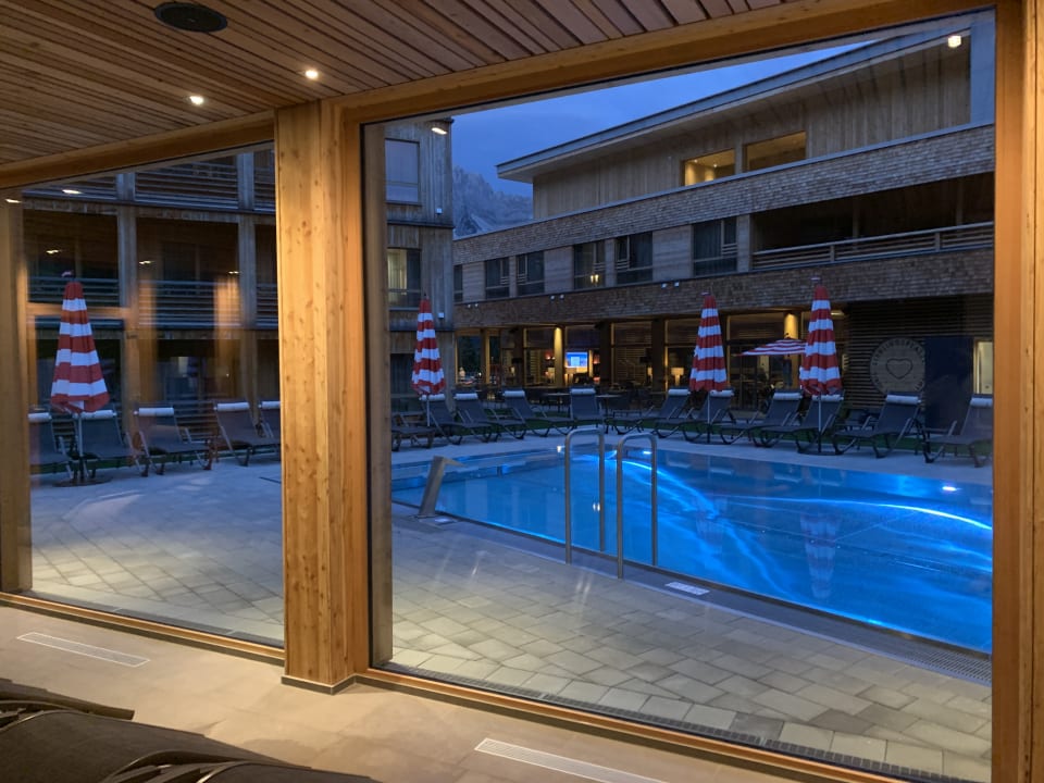Pool Tirol Lodge