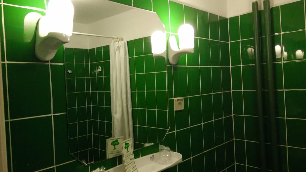 Łazienka Sangate Hotel Airport