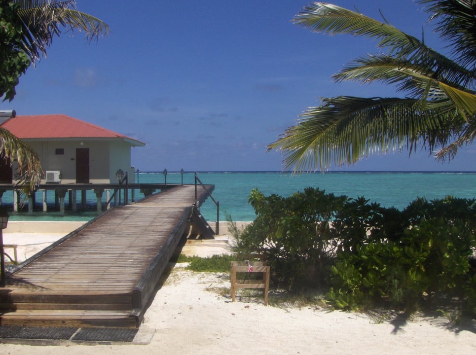 Zu den Wasserbungis Summer Island Maldives