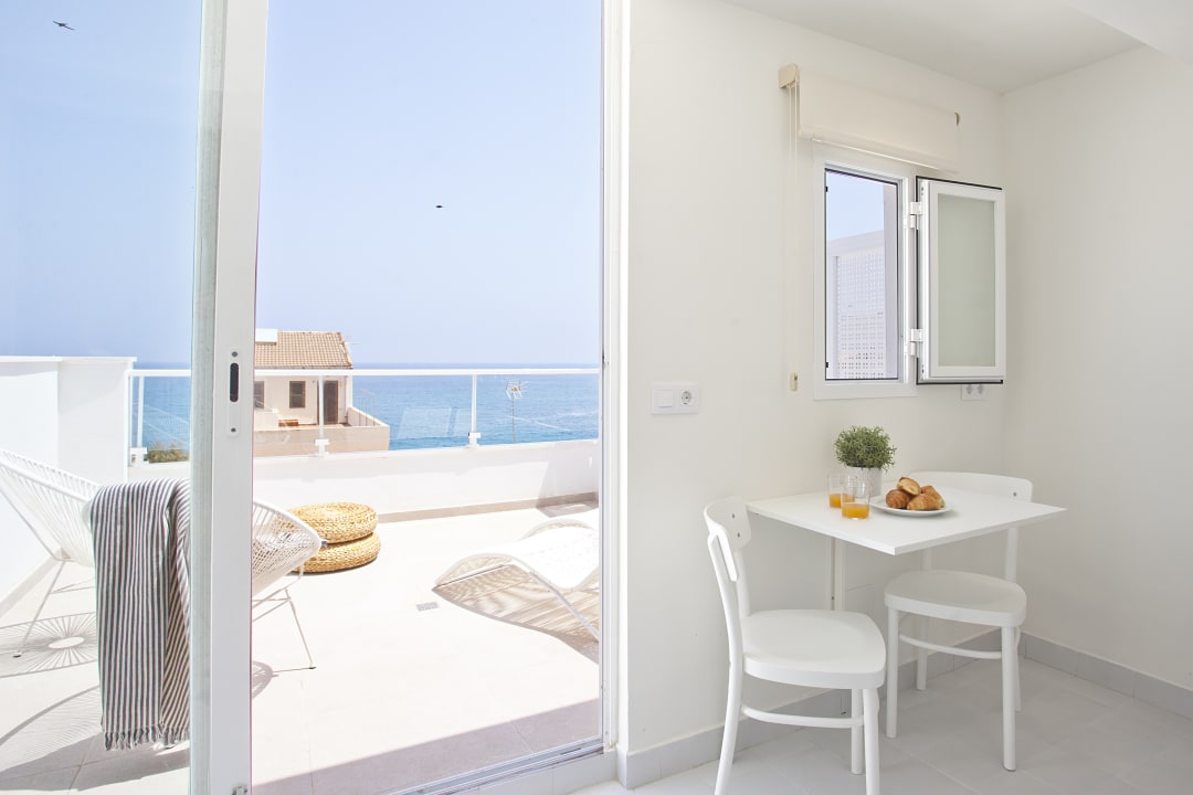 Zimmer BJ Cala Morlanda Estudios