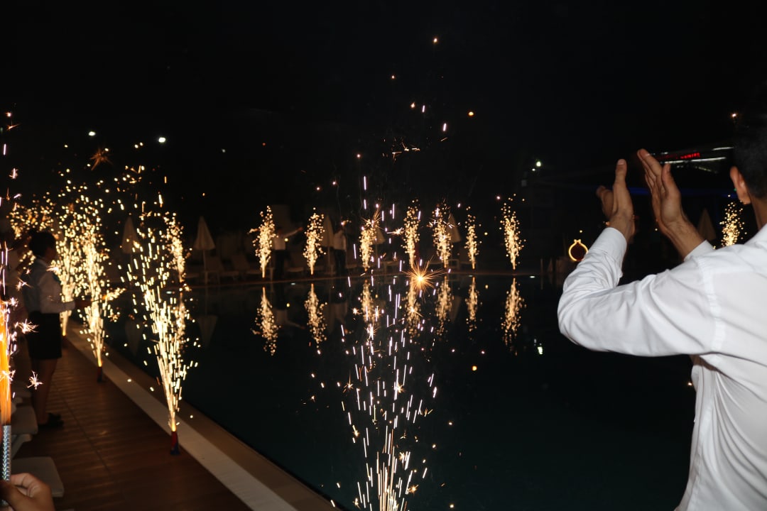 Pool Side Aquamarin Resort & Spa