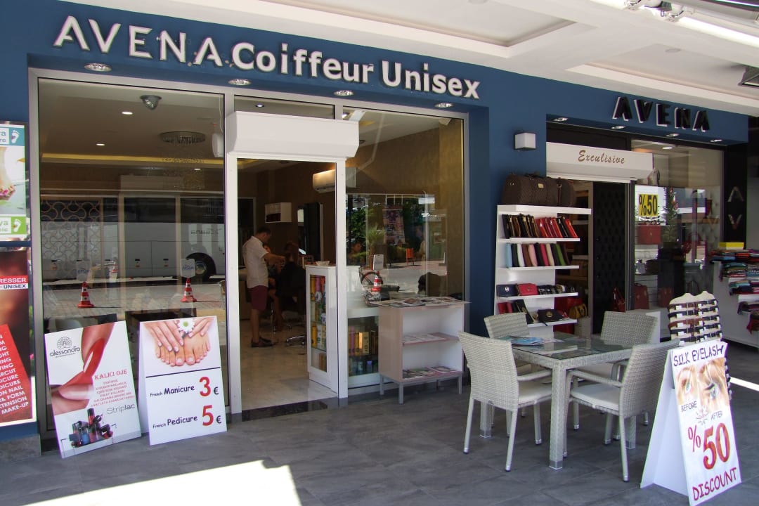Friseur von Außen Avena Resort & Spa
