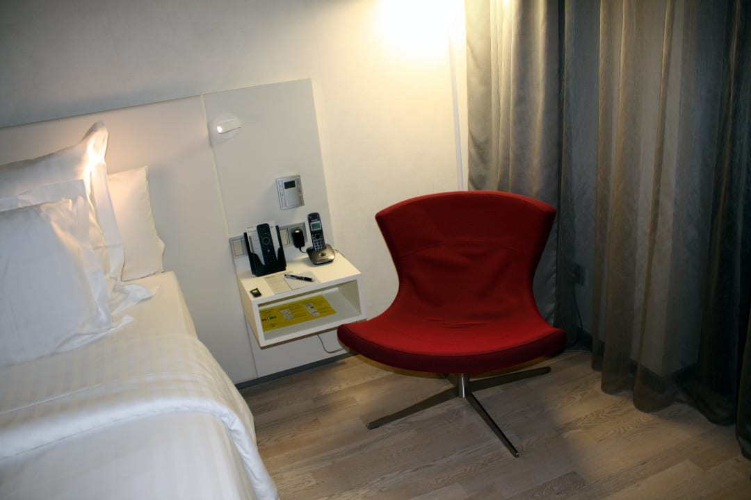 Bett / Sitzgelegenheit Barceló Hamburg