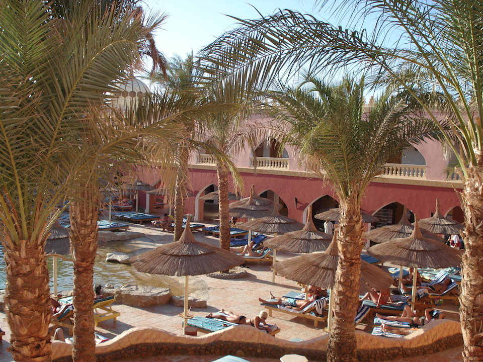 Blick auf den Hauptpool Pickalbatros Alf Leila Wa Leila Resort - Neverland Hurghada
