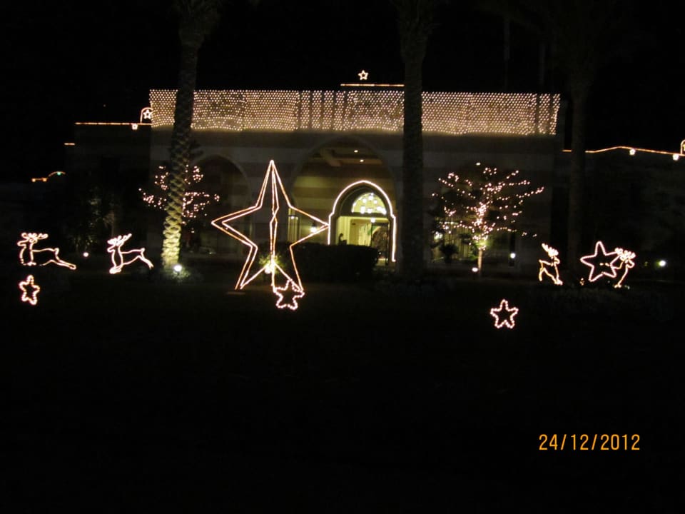 Weihnachtsbeläuchtung im Garten TUI MAGIC LIFE Kalawy