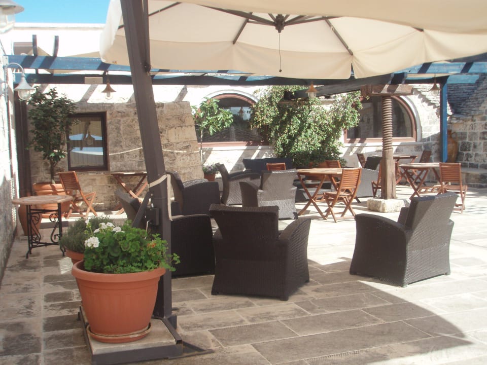 Uno degli angoli relax Hotel Masseria Chiancone Torricella