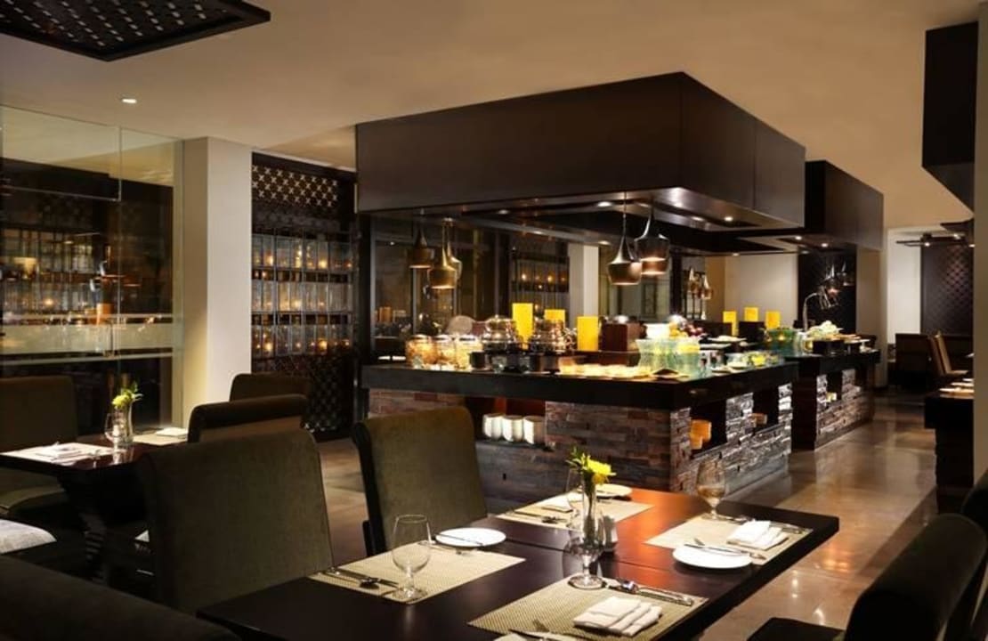 Restaurant Kunyit Night Bali Nusa Dua Hotel & Convention