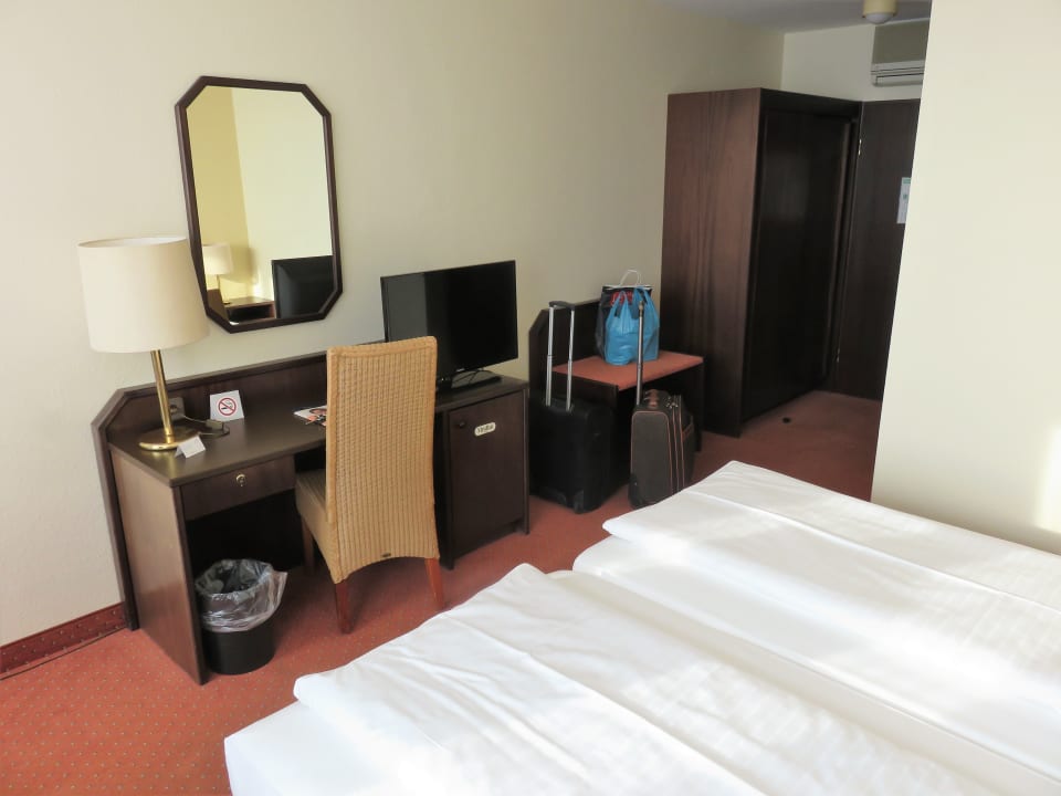 Zimmer Carathotel Basel