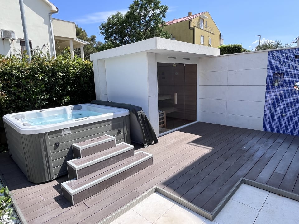 Pool Apartments Pino