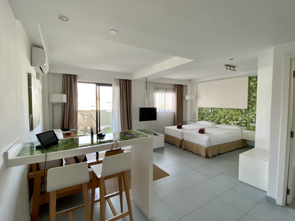 Zimmer Hotel LIVVO Anamar Suites