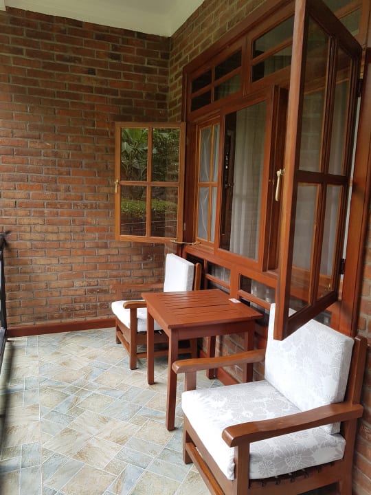 Zimmer Airport Planet Lodge