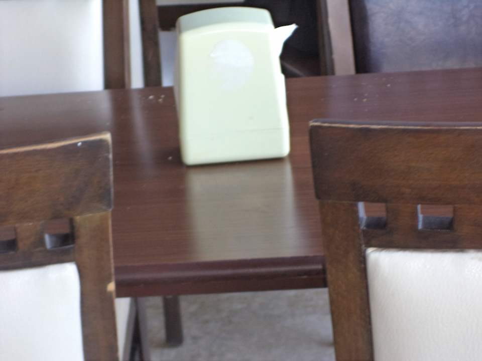 Restaurant abgeräumter Tisch Hotel Ideal Beach