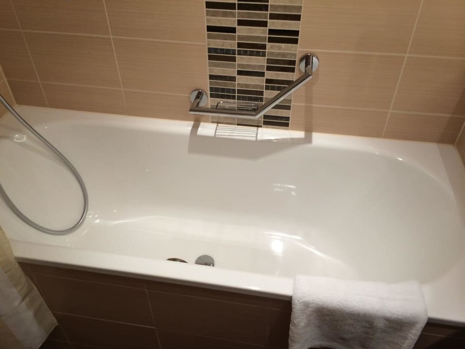 Badewanne Hilton Garden Inn Frankfurt Airport