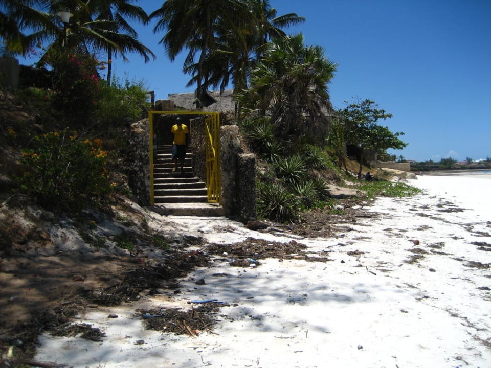 Warten auf die Reinigung Reef Hotel Mombasa