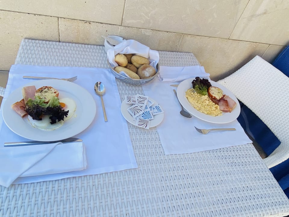 Gastro Avra Imperial Hotel