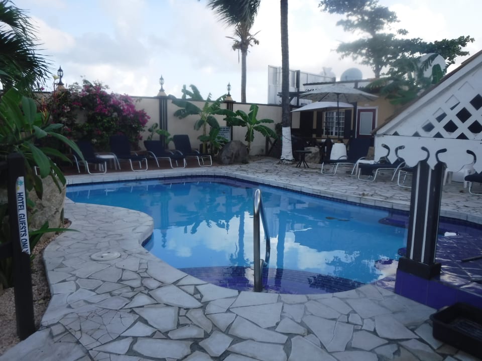 Pool Hotel Marys Boon