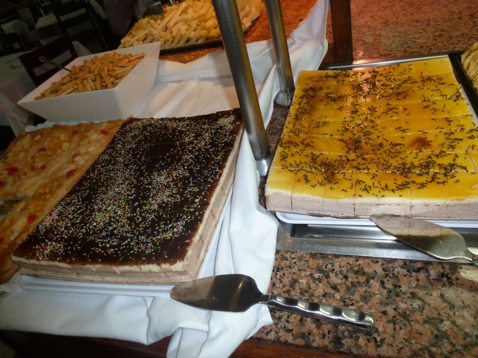 Essen BG Tonga Tower Design Hotel & Suites