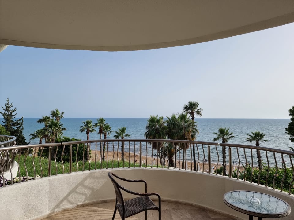 Zimmer Sunrise Queen Luxury Hotel