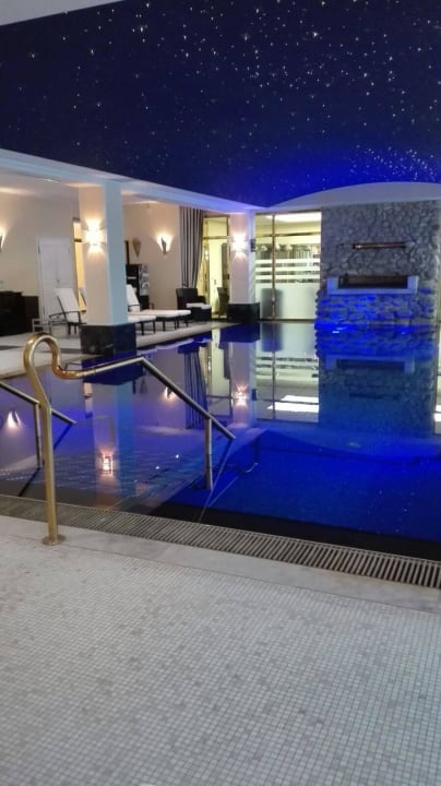 Pool Althoff Grandhotel Schloss Bensberg