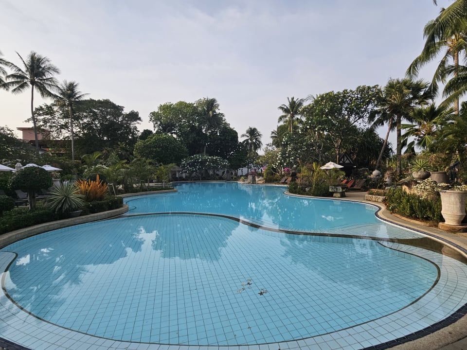 Pool Thavorn Palm Beach Resort Phuket