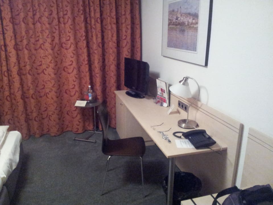 Schreibtisch Hotel Astoria Bonn