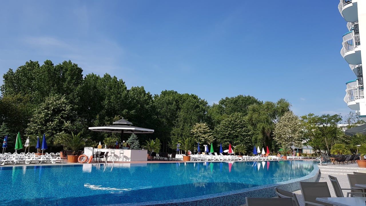 Pool Hotel Zefir Beach
