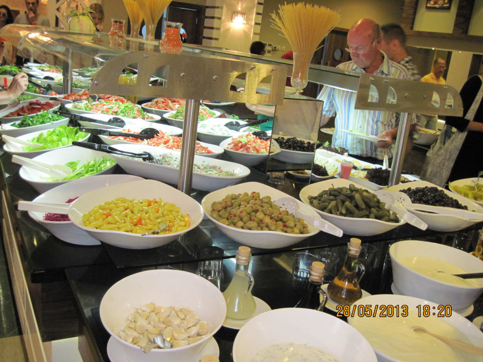 Salate Dizalya Palm Garden