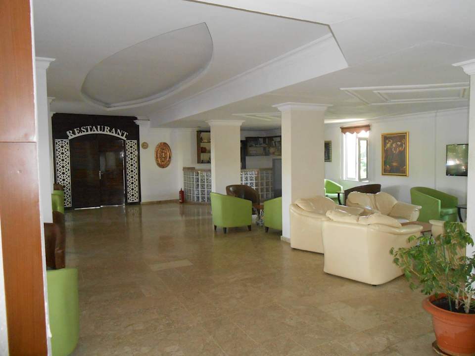 TV- Ecke Hotel Ideal Beach