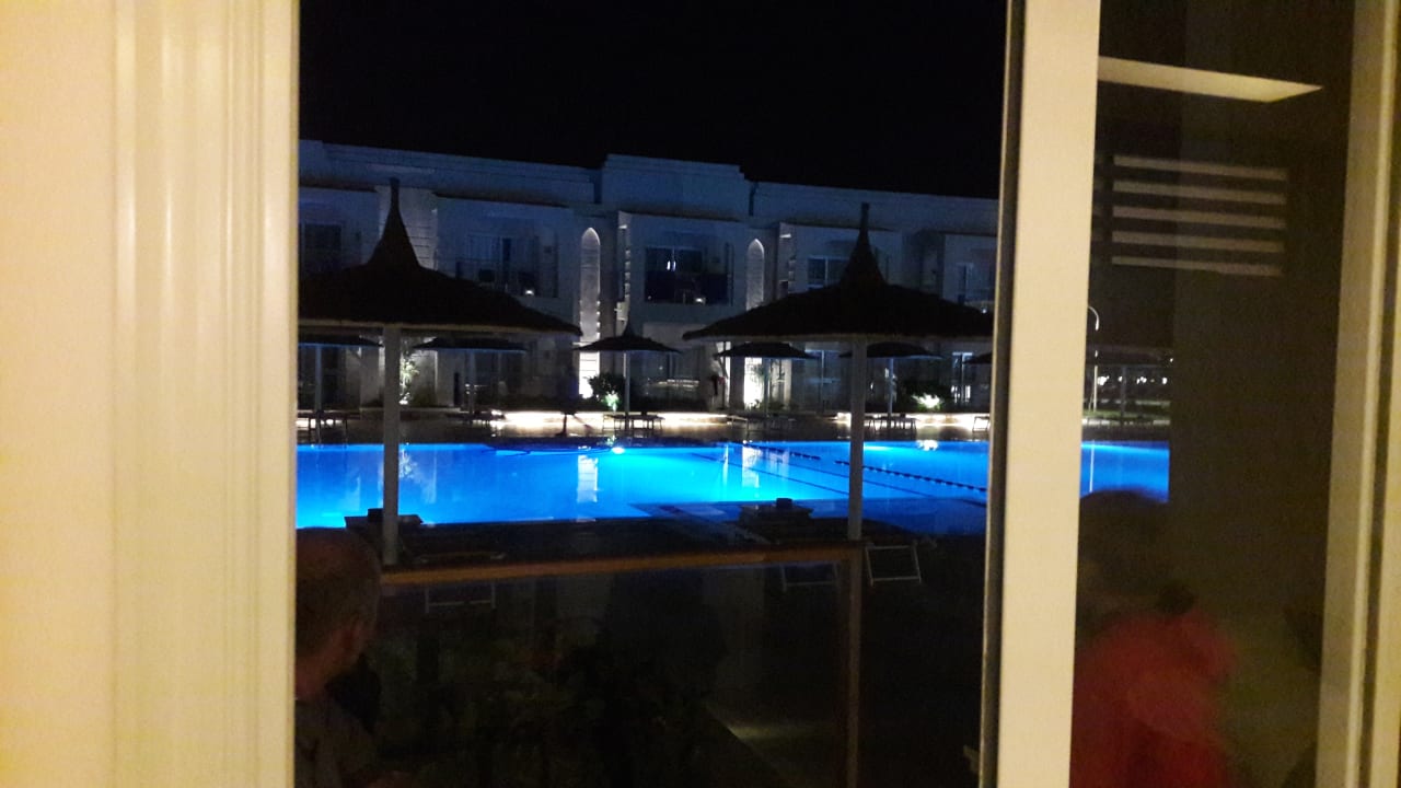 Abends an der Terrasse  Pickalbatros Aqua Park Resort - Sharm El Sheikh