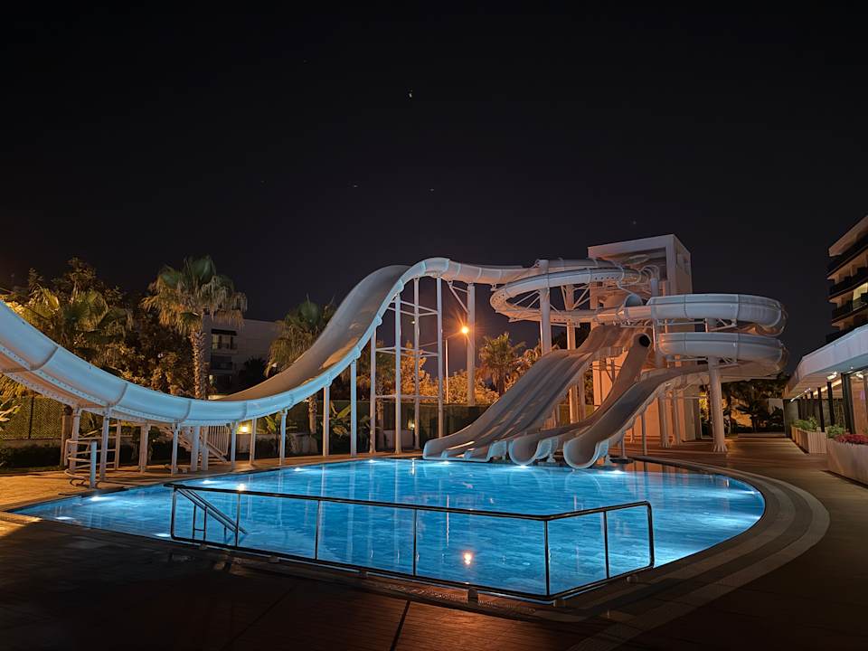 Pool Rubi Platinum Sign