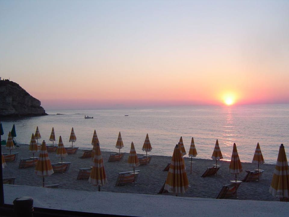 Sonnenuntergang vom Hotel-Restaurant aus Le Roccette Mare Beach Hotel & Restaurant