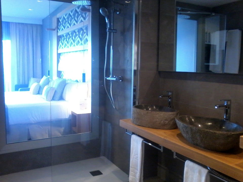 Hotel Atlantic Mirage Suite Bad mit durchsichtiger Scheibe Atlantic Mirage Suites & Spa - Adults only