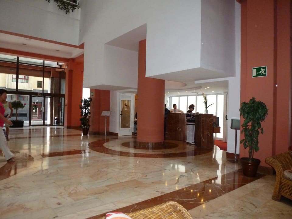 Eingang Bull Astoria